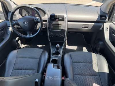 Mercedes-Benz Classe A A 180 CDI Avantgarde Grigio usata Mercogliano