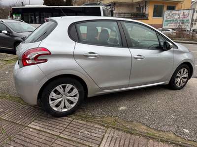 Peugeot 208 5 porte Active Argento usata Mercogliano