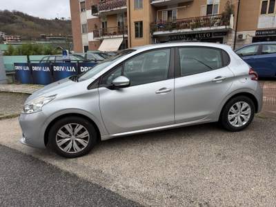 Peugeot 208 5 porte Active Argento usata Mercogliano