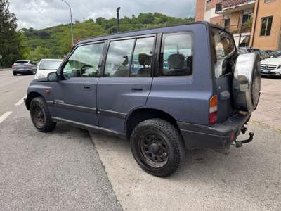 Suzuki Vitara 1.6i 16V cat 5p. S.W. P.Pack Blu/Azzurro usata Mercogliano