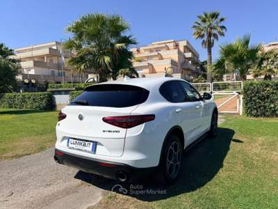 Alfa Romeo Stelvio 2.2 t Executive Q4 190cv auto Bianco usata Grottammare