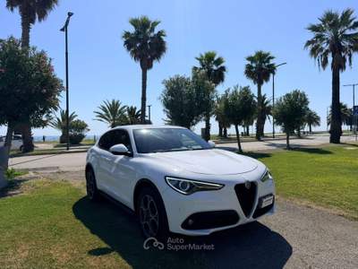 Alfa Romeo Stelvio 2.2 t Executive Q4 190cv auto Bianco usata Grottammare