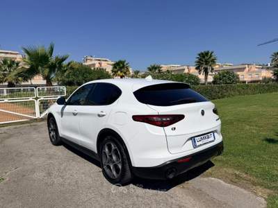 Alfa Romeo Stelvio 2.2 t Executive Q4 190cv auto Bianco usata Grottammare