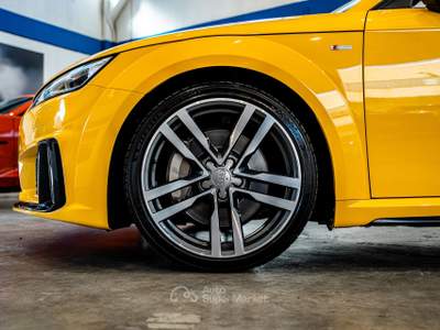 Audi TT Audi TT 45tfsi 245cv Giallo usata Melzo