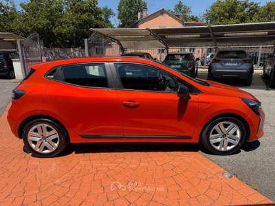 Renault Clio Full Hybrid E-Tech 145 CV 5 porte Techno UNIPRO' Arancione usata Roma