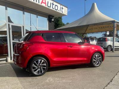 Suzuki Swift 1.2 Hybrid Top Rosso usata Cadeo