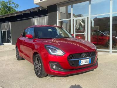Suzuki Swift 1.2 Hybrid Top Rosso usata Cadeo