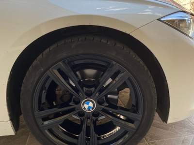 BMW Serie 3 318d Auto in ottime condizioni.Tenuta sempre in garageNon fumatore usata Roccagorga