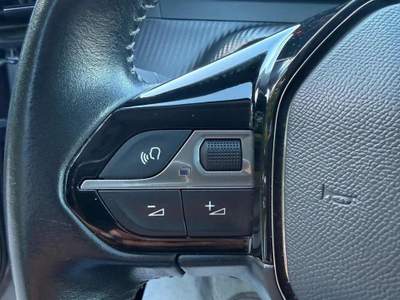 Peugeot 2008 BlueHDi 110 S&S Allure Pack Grigio usata Teano