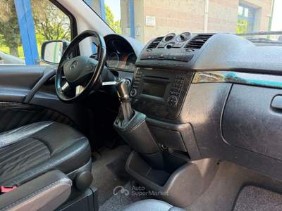 Mercedes-Benz Viano 2.2 CDI 163CV 8 POSTI AUT. INTERNI IN PELLE Argento usata Venezia