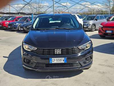 Fiat Tipo NEOPATENTATI Tipo SW 1.0 t3 100cv TG : GP938FW Argento usata Basiliano
