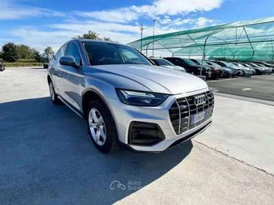 Audi Q5 Sportback 40 2.0 tdi Advanced 4x4 s-tronic GN860TR Argento usata Basiliano
