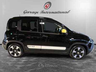 Fiat Panda 1.0 FireFly 70cv S&S Hybrid Pandina Nero usata Brunico