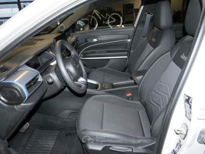 Jeep Avenger BEV 156cv Summit Grigio usata Brunico
