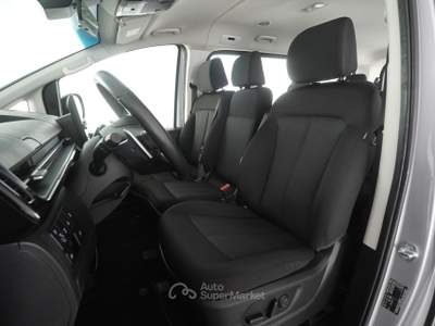 Hyundai Staria Staria 2.2 AT AWD 9 posti Wagon Argento usata Milano