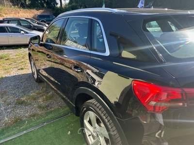 Audi Q3 AUDI Q3 1,5 TSFI MHEV BUSINESS S-TRONIC Nero usata Vetralla