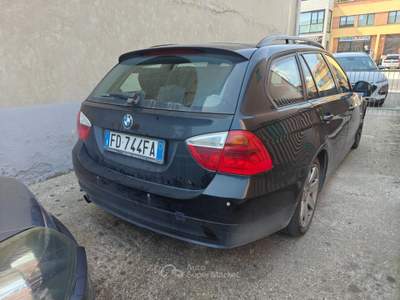 BMW Serie 3 320iA i Touring Futura Impianto GPL Nero usata Senigallia