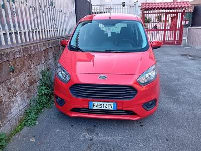 Ford Tourneo Courier Sport Rosso usata Napoli