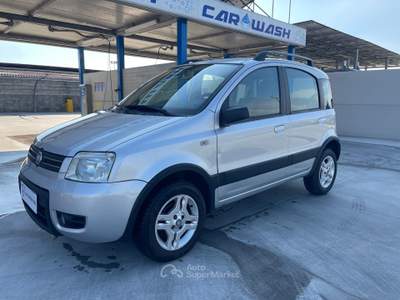 Fiat Panda FIAT PANDA BENZINA/METANO UNICO PROPRIETARIO Argento usata Telese Terme