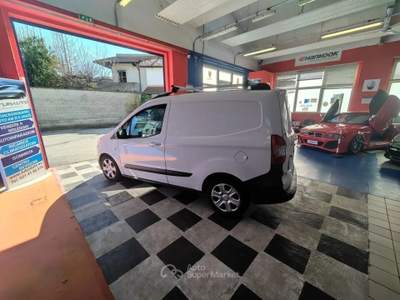 Ford Transit Courier Van Entry.s Bianco usata Fino Mornasco