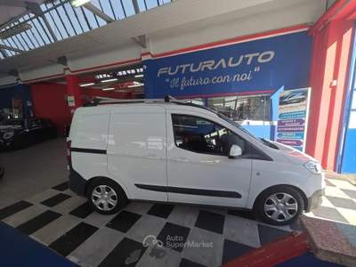 Ford Transit Courier Van Entry.s Bianco usata Fino Mornasco