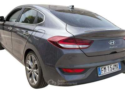 Hyundai i30 Fastback 1.4 T-GDI DCT Style  Automatica Grigio usata Rivignano Teor