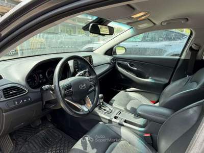 Hyundai i30 Fastback 1.4 T-GDI DCT Style  Automatica Grigio usata Rivignano Teor