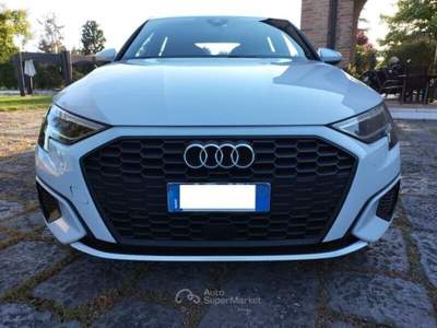 Audi A3 SPB 35 TFSI S tronic G-TRON Business Advanced Bianco usata Ferrara
