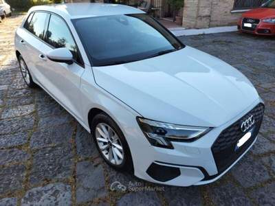 Audi A3 SPB 35 TFSI S tronic G-TRON Business Advanced Bianco usata Ferrara