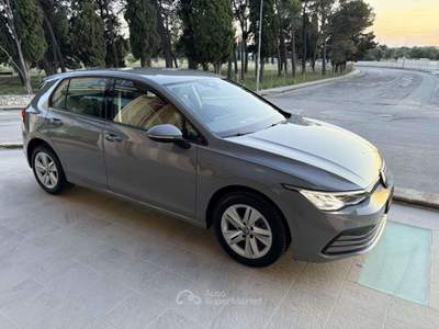 Volkswagen Golf 2.0 TDI DSG SCR Life COCKPIT-LUCI AMBIENTE Grigio usata Carovigno