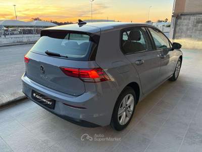Volkswagen Golf 2.0 TDI DSG SCR Life COCKPIT-LUCI AMBIENTE Grigio usata Carovigno