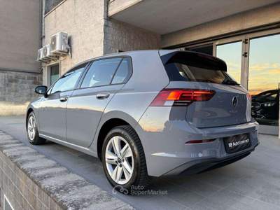Volkswagen Golf 2.0 TDI DSG SCR Life COCKPIT-LUCI AMBIENTE Grigio usata Carovigno