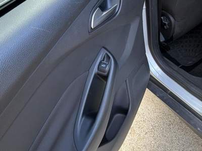 Ford Focus unico proprietario Argento usata Mondolfo