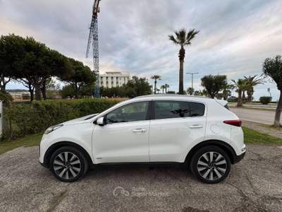 Kia Sportage Rebel techno Pack awd 136cv auto Bianco usata Grottammare