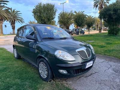 Lancia Ypsilon 3 Porte Ypsilon 1.3 mjt Oro 100 dfn Nero usata Grottammare