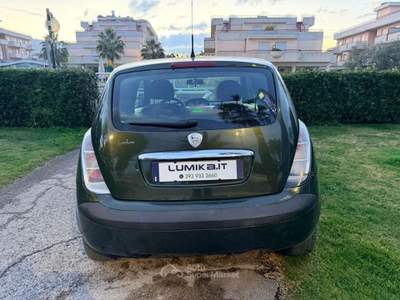 Lancia Ypsilon 3 Porte Ypsilon 1.3 mjt Oro 100 dfn Nero usata Grottammare