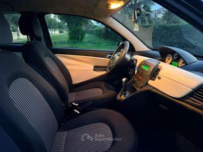 Lancia Ypsilon 3 Porte Ypsilon 1.3 mjt Oro 100 dfn Nero usata Grottammare