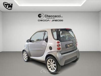 Smart ForTwo fortwo 700 coupé passion (45 kW) Grigio usata Prato