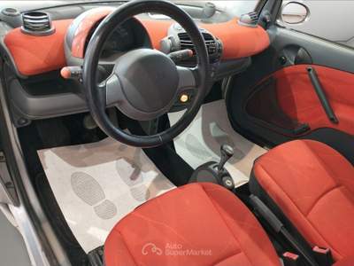Smart ForTwo fortwo 700 coupé passion (45 kW) Grigio usata Prato
