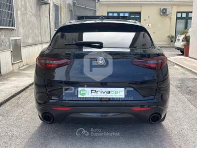 Alfa Romeo Stelvio ALFA ROMEO Stelvio 2.2 Turbodiesel 210 CV AT8 Q4 Veloce Nero usata San Benedetto del Tronto