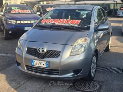 Toyota Yaris 3 porte Sol Grigio usata Qualiano