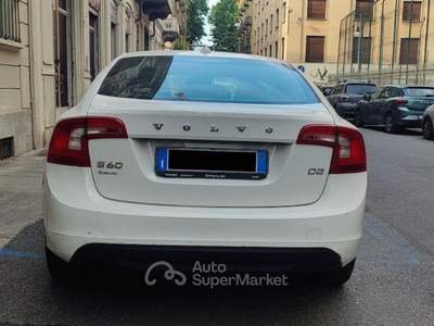 Volvo S60 D2 Kinetic Bianco usata Torino