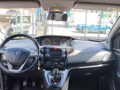 Lancia Ypsilon Auto non fumatore, tenuta in box usata Salerno