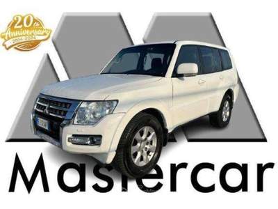 Mitsubishi Pajero Pajero IV 2007 3.2 cr Instyle 5p auto - FE374VF Bianco usata Basiliano