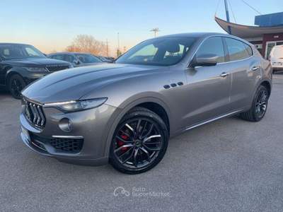 Maserati Levante Levante 2.0 mhev GT Q4 330cv auto - GG977ZY Nero usata Basiliano