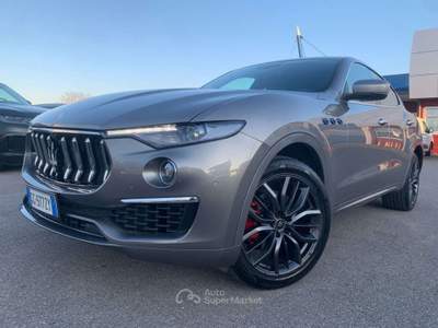 Maserati Levante Levante 2.0 mhev GT Q4 330cv auto - GG977ZY Nero usata Basiliano