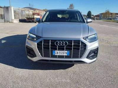 Audi Q5 Sportback 40 2.0 tdi Advanced 4x4 s-tronic GM785GG Argento usata Basiliano