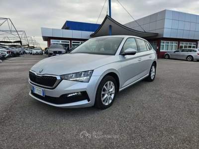 Skoda Scala 1.6 tdi Ambition 115cv dsg - FZ722EE Argento usata Basiliano