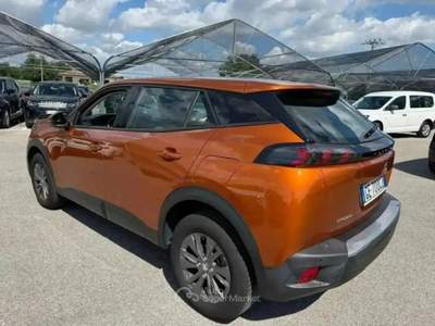 Peugeot 2008 1.5 bluehdi 110cv Active Pack s - GE700CZ Arancione usata Basiliano