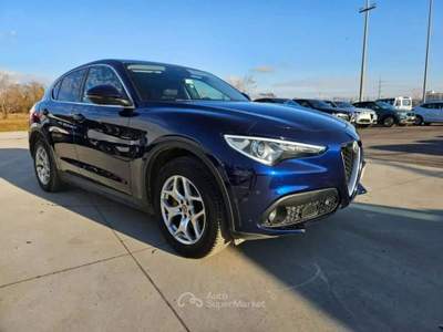 Alfa Romeo Stelvio Executive Q4 190cv auto my19 - FT745KR Blu/Azzurro usata Basiliano